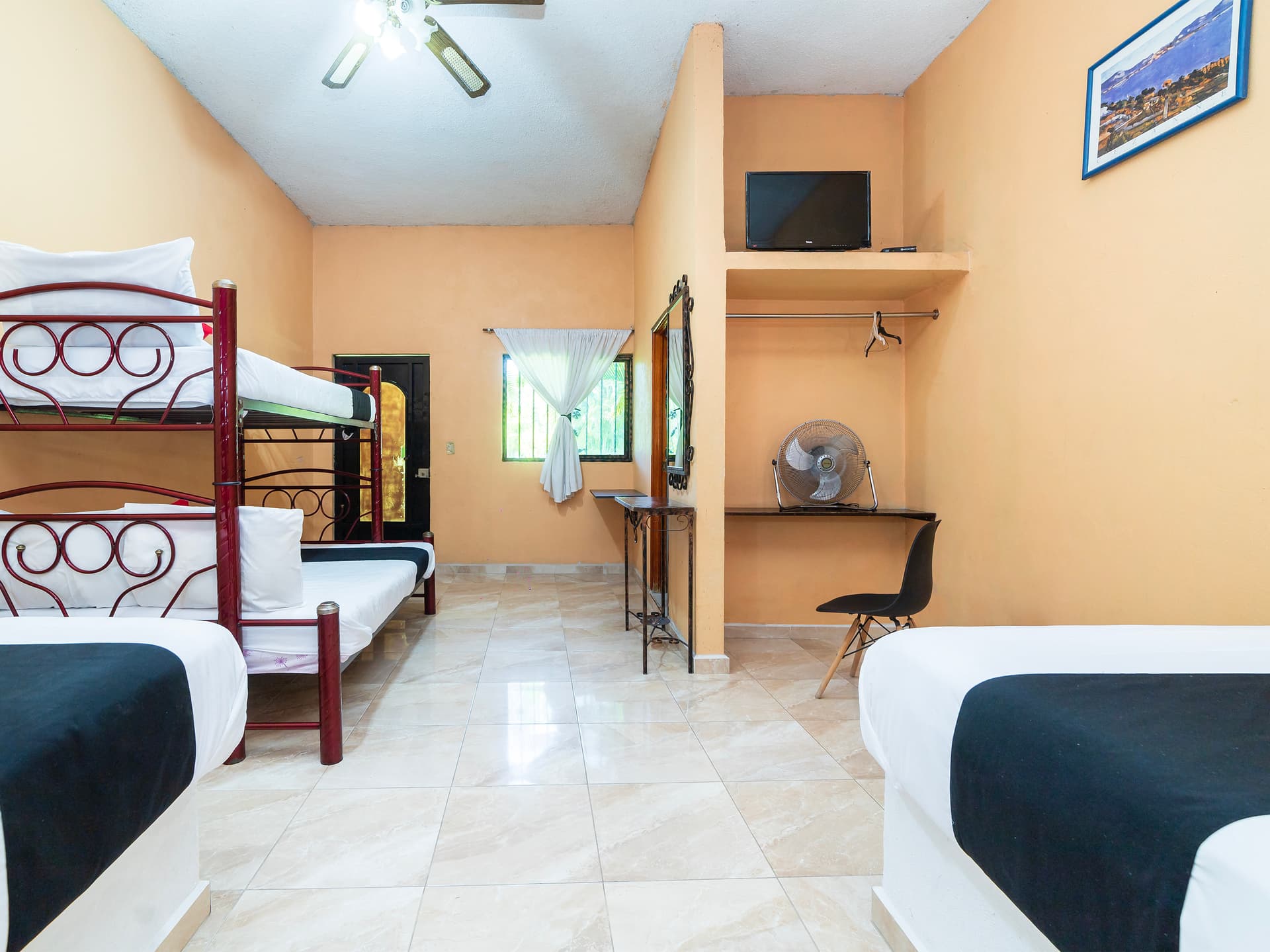 Family Room imagen 2